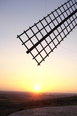 image Detalle de aspas de un molino de viento en Alcázar de San Juan, Ciudad Real