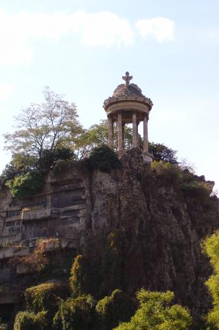 image Parque Buttes Chaumont en París, Francia