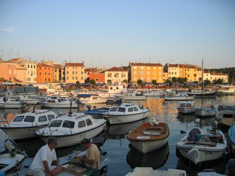 image Puerto de la ciudad de Krk, Croacia