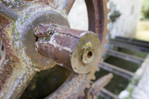 image Detalle de un antiguo molino en el Duero, Quintanilla de Onésimo, Valladolid