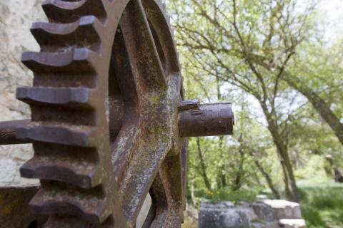 image Detalle de un antiguo molino en el Duero, Quintanilla de Onésimo, Valladolid