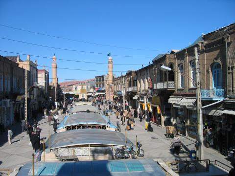 image Acceso a los bazares cubiertos, Tabriz, Irán