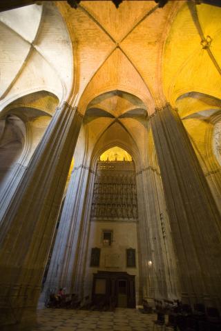 image Interior de la catedral de Sevilla