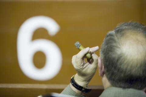 image Público en la plaza de toros, Sevilla