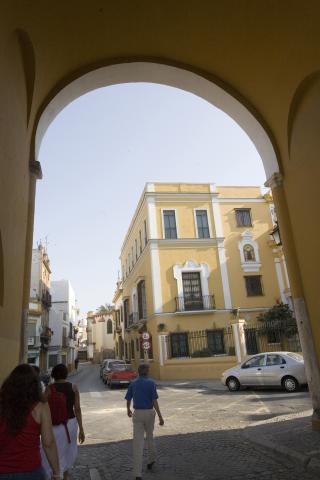 image Arco de la Macarena, Sevilla
