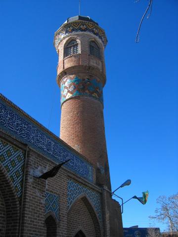 image Minarete del mausoleo de Sheikh Safi od-Din, Ardabil, Irán