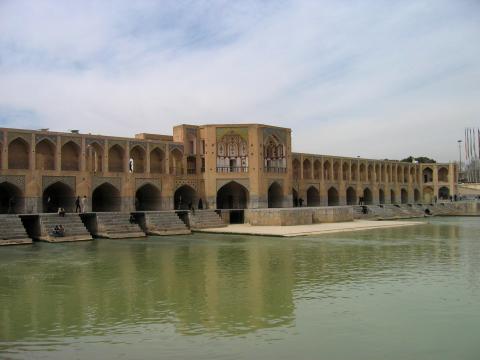 image Puente Khaju Pol, Isfahán, Irán