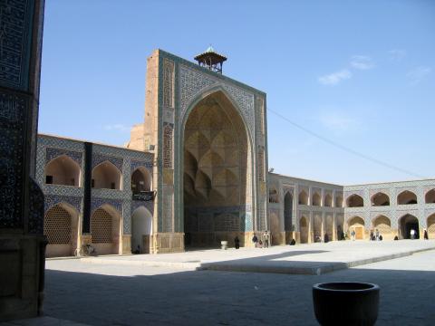 image Patio de la mezquita del viernes o Masjed-e Jame, Isfahán, Irán