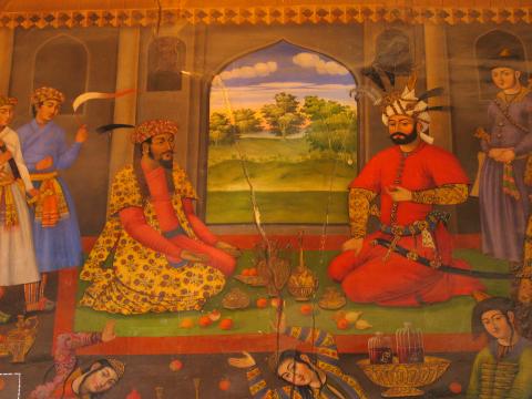 image Detalle de la escena de una audiencia, interior del palacio Chehel Sutun, Isfahán, Irán