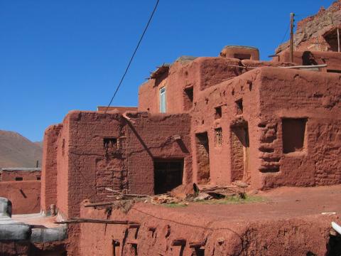 image Arquitectura de barro y madera en Abyaneh, Isfahán, Irán