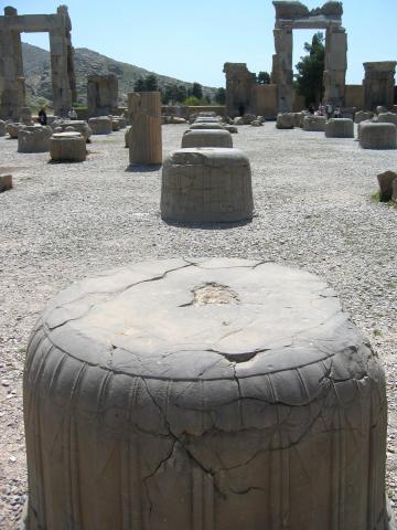 image Bases de columnas, Persépolis, Irán