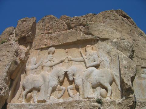 image Bajorrelieve sasánida en Naqsh-e Rajab, Persépolis, Irán