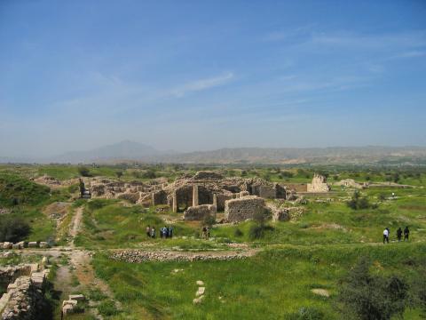 image Vista general del yacimiento arqueológico de Bishapur, Irán
