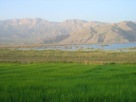 image Lago Perishane, provincia de Fars, Irán