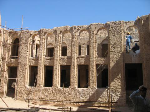 image Restauración de una mansión en Taheri, provincia de Bushehr, Golfo Pérsico, Irán