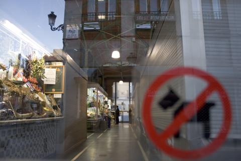 image Interior del mercado de San Miguel, Madrid