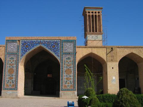 image Torre de ventilación en el complejo Ganjali Khan, Kermán, Irán