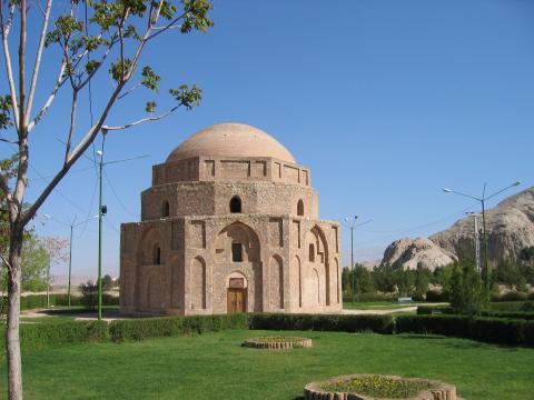 image Gonbad-e Jabalieh, Kermán, Irán