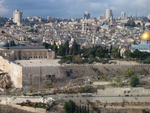 image Vista general de Jerusalén desde el Monte de los Olivos, Israel
