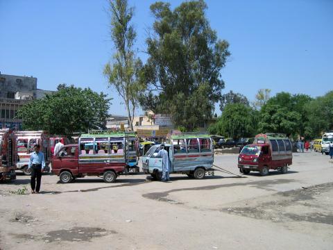 image Autobuses urbanos en Islamabad, Punjab, Pakistán
