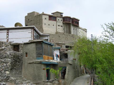 image Vista del Baltit Fort desde Karimabad, Pakistán