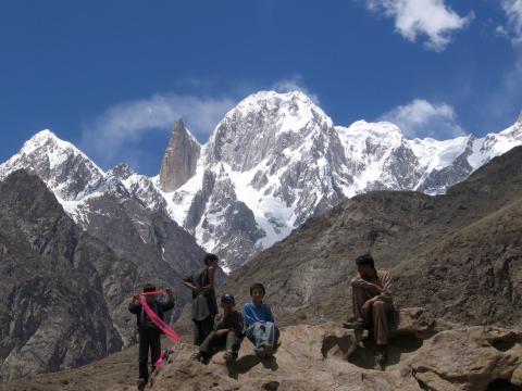 image El Lady Finger y el Ultar desde Eagle Nest, Altit, Pakistán