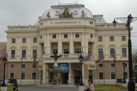 image Teatro Nacional en Bratislava, Eslovaquia