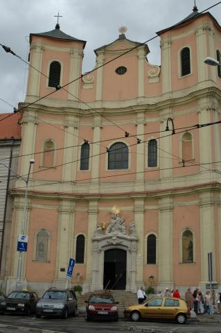image Iglesia de las Trinitarias en Bratislava, Eslovaquia