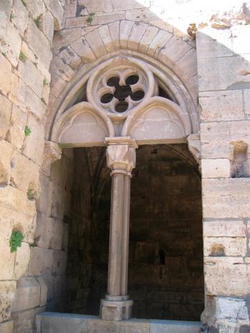 image Uno de los accesos a la capilla del castillo cruzado del Crac de los Caballeros, Siria