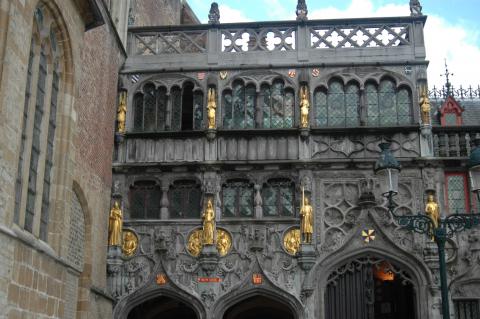 image Fachada de la Basílica de la Santa Sangre, Brujas, Bélgica