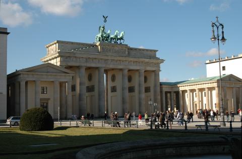image Puerta de Brandenburgo en Berlín, Alemania