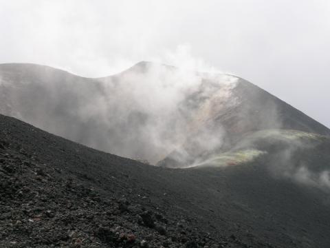 image El Etna, Sicilia, Italia