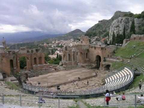image Teatro griego de Taormina, Sicilia, Italia