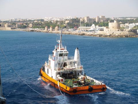 image Remolcador griego