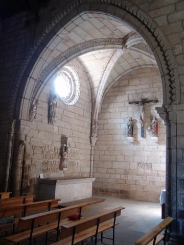 image Interior de la iglesia de Monterrei, Ourense