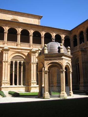 image Claustro del Convento de San Esteban, Salamanca