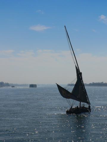 image Faluca en el Nilo, Egipto