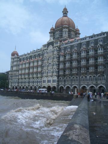 image Hotel Taj Mahal Palace and Tower, Bombay, India