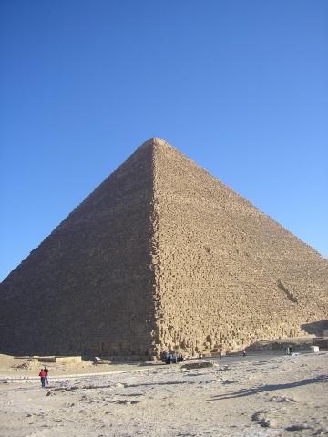 image Piramide de Keops en Giza, El Cairo, Egipto