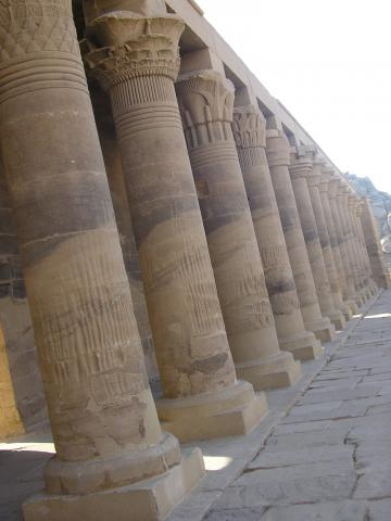 image Columnas del templo de Isis en Philae, Aswan, Egipto
