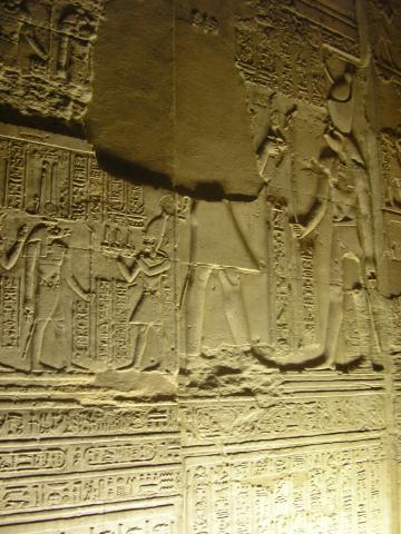 image Relieve del Templo de Kom Ombo, Egipto