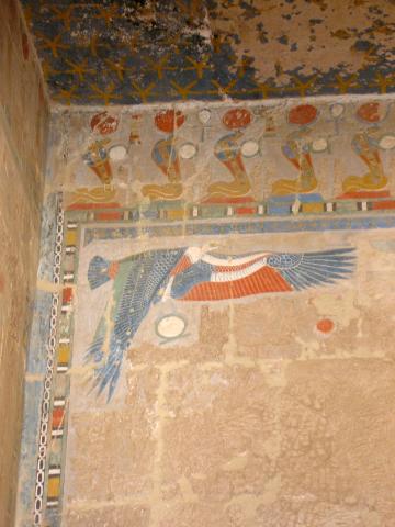 image Detalle de la decoración de la Tumba de la Reina Hatshepsut, Deir el-Bahari, Egipto