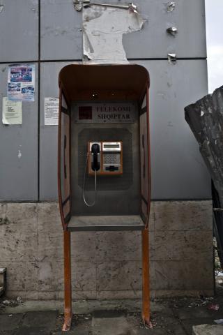 image Cabina telefónica, Tirana, Albania