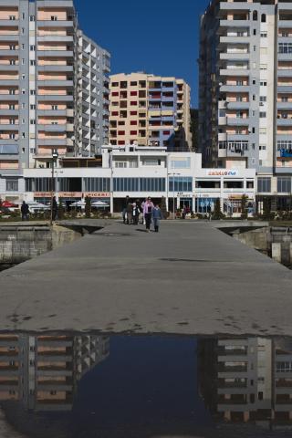 image Bloques de apartamentos, Durres, Albania