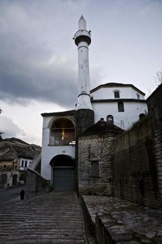 image Mezquita del Bazar (1757), Gjirokastra, Albania