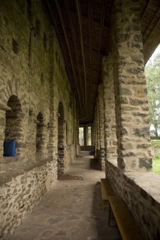 image Lateral de la iglesia del monasterio Debre Birhan Selassie, Etiopía