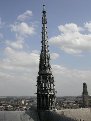 image Flecha de la Catedral de Amiens, Francia