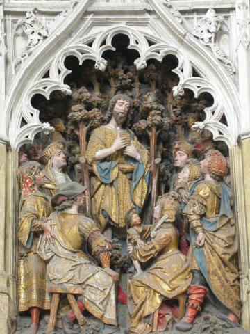 image Altorrelieves del exterior del coro de la Catedral de Amiens, Francia