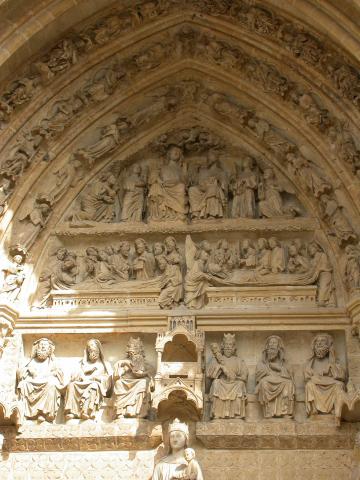 image Tímpano del portal de la Madre de Dios de la Catedral de Amiens, Francia