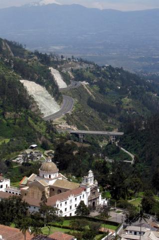 image Santuario de Guápulo en Quito, Ecuador